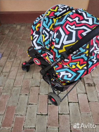 Прогулочная коляска