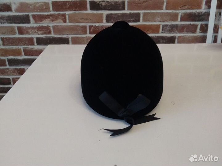 Шлем для конного спорта