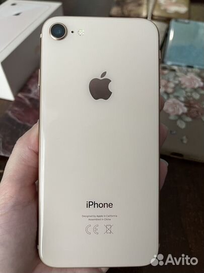 iPhone 8, 64 ГБ