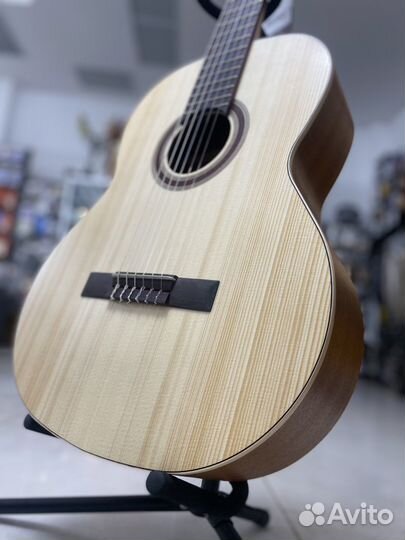 Гитара классическая Kremona S65C-GG Sofia Soloist