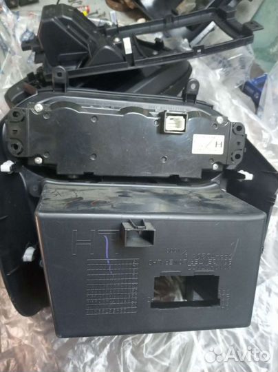 Блок управления отопителем Митсубиси