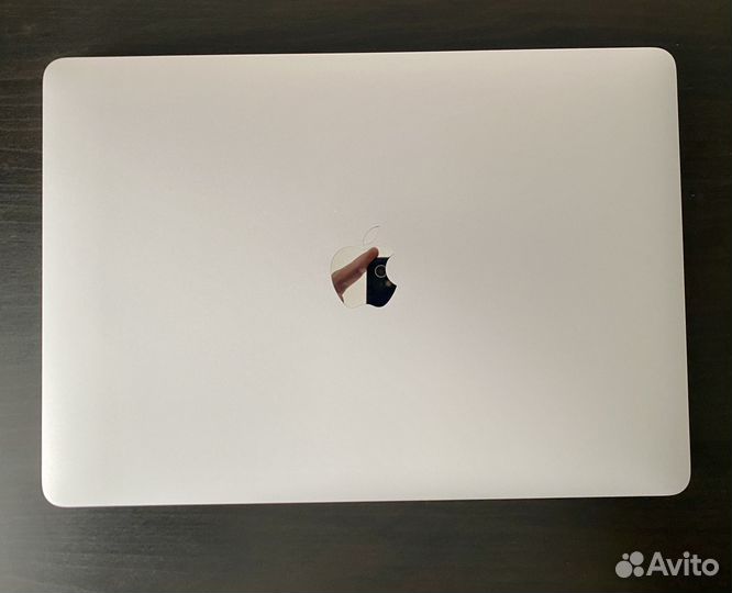 Macbook pro 13 2020 M1 8/256 рст