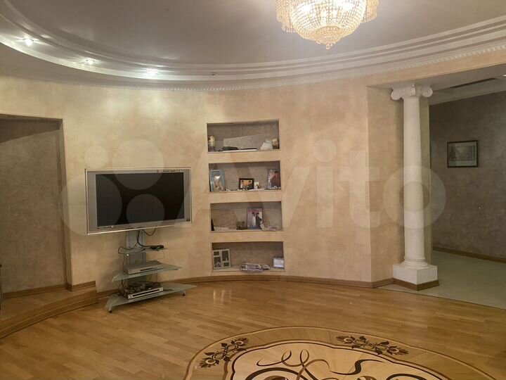 3-к. квартира, 111,5 м², 2/9 эт.
