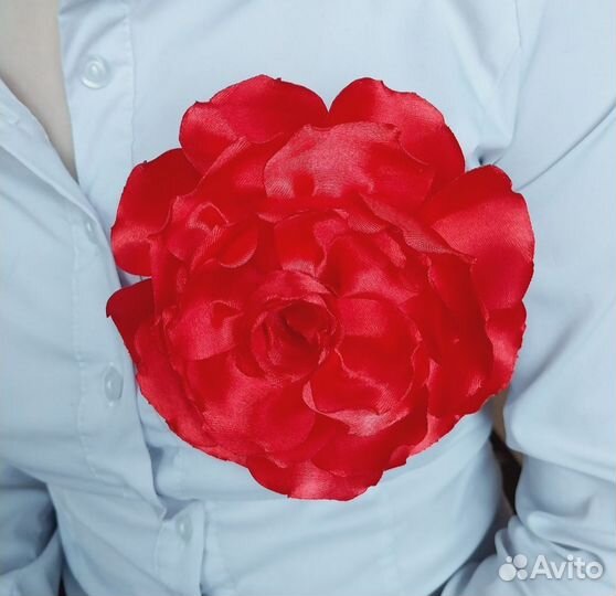 Брошь ручной работы