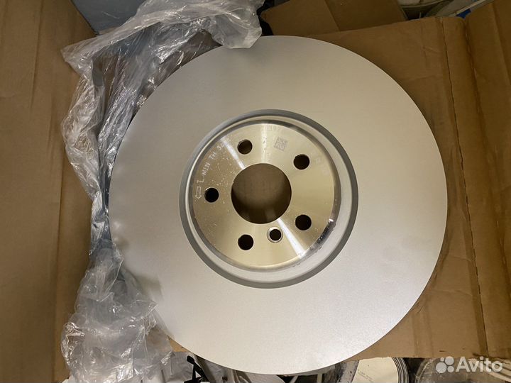 Тормозные диски и колодки BMW G05 G06 G07 M Sport