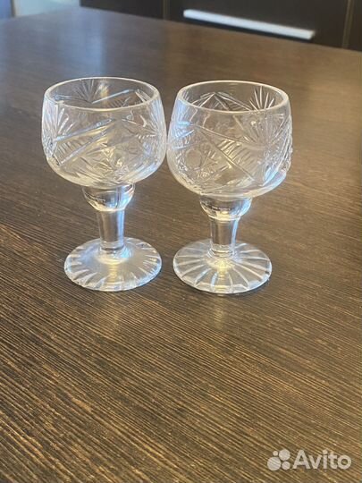 Хрустальные рюмки