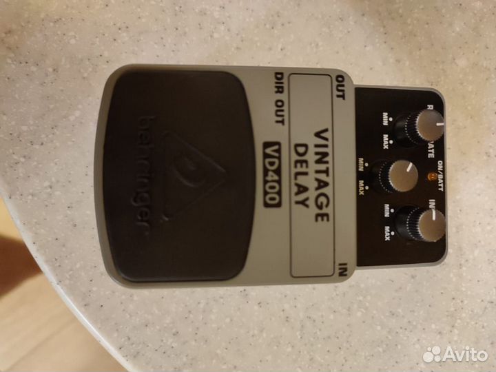 Гитарная примочка Vintage Deley VD 400