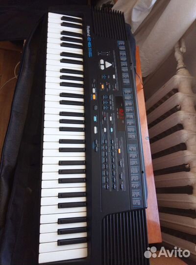 Синтезатор roland E-16