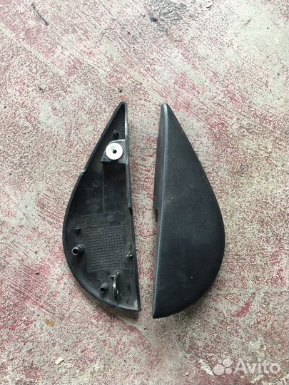 Накладка правая на крыло рено мастер 2008г