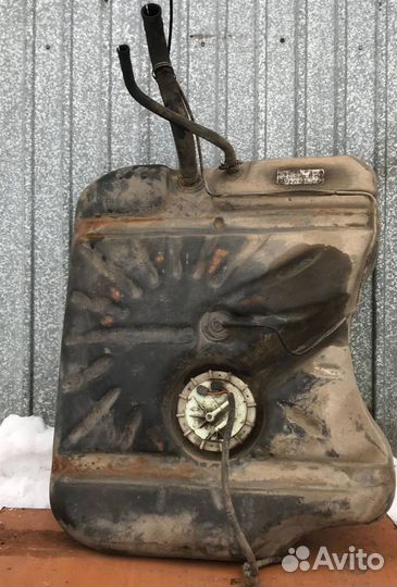 Бак топливный в сборе(с насосом) Jeep Grand Chero