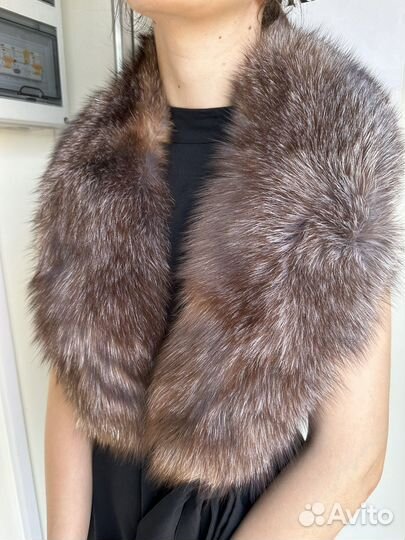 Меховой воротник песец