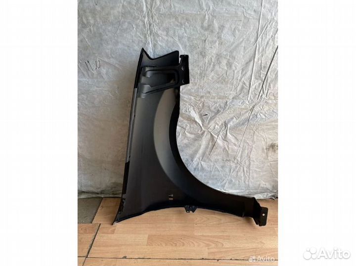 Крыло переднее левое Лада Ларгус