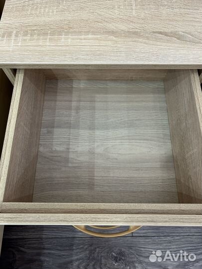 Тумба прикроватная