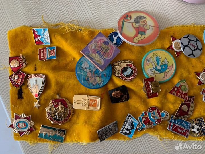 Знаки и значки СССР