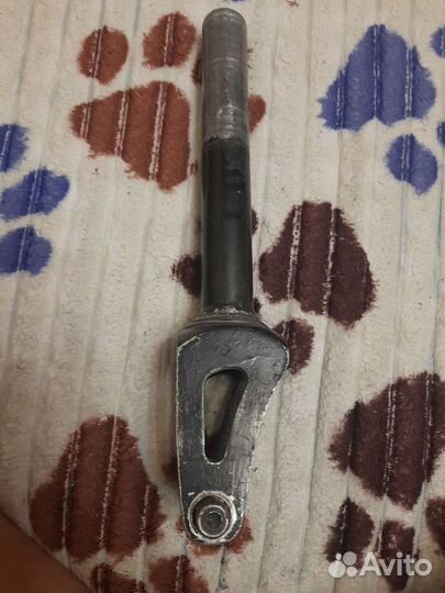 Вилка для трюкового самоката