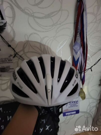 Велошлем Carrera Nitro air-lock