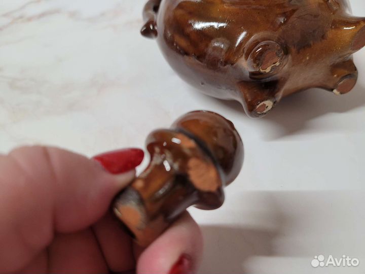 Глиняная бутылка