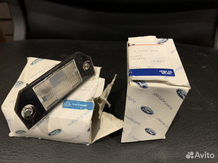 Фонарь освещения номерного знака Ford Focus 2