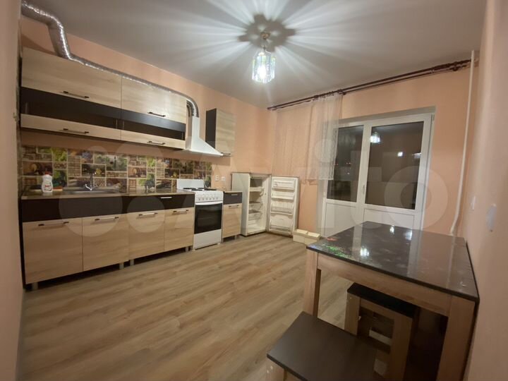 1-к. квартира, 42 м², 9/17 эт.