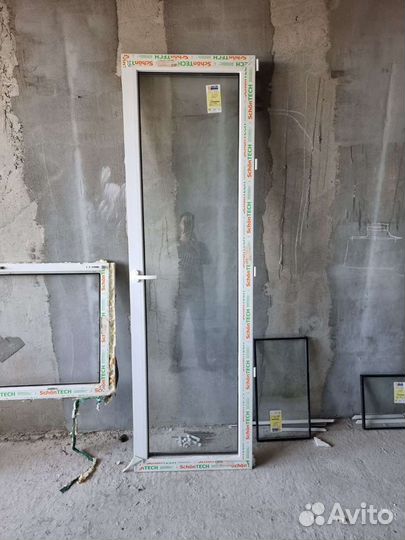 Дверь металлопластиковая, окно