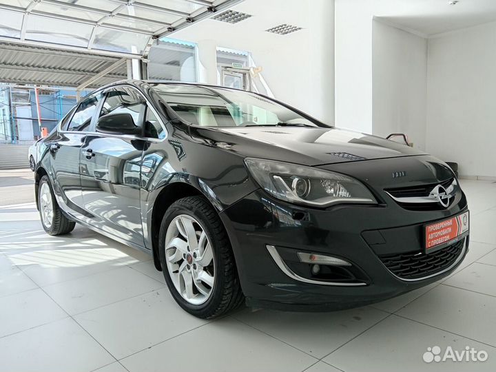 Opel Astra, 2013