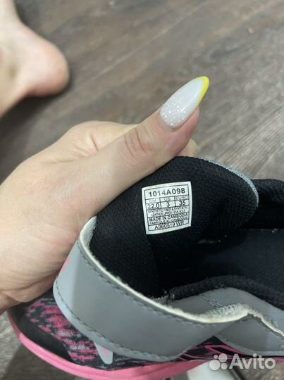 Кроссовки asics