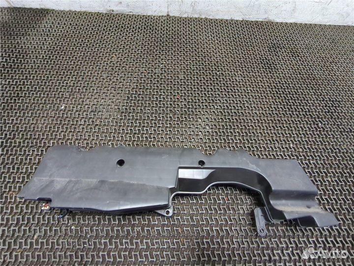 Сабвуфер Toyota Land Cruiser (100) , 2000