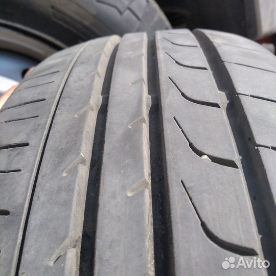 Yokohama BluEarth RV-02 165/60 R15