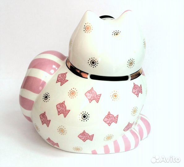 Фарфоровая статуэтка-копилка 