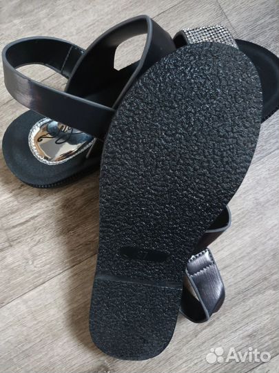 Сандали 37 размер