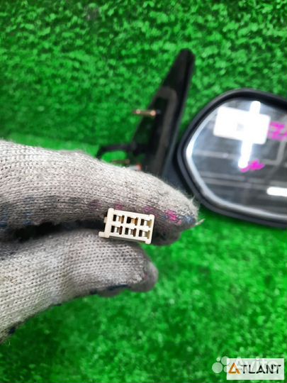 Зеркало переднее правое toyota raum