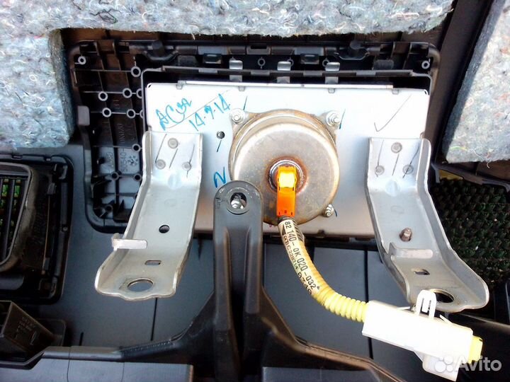 Toyota Hilux Торпедо Airbag