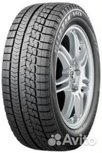 Bridgestone Blizzak VRX 225/50 R17 94S