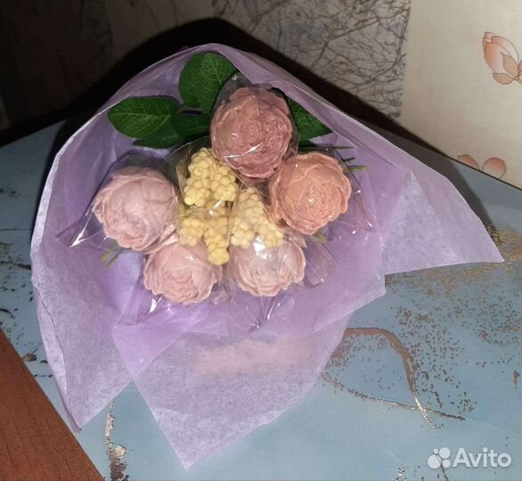 Шоколадный букет(мимоза и пионовидная роза)