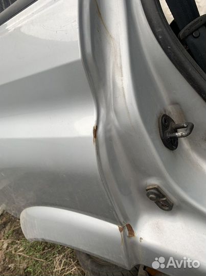 Заднее правое крыло кайрон 2014