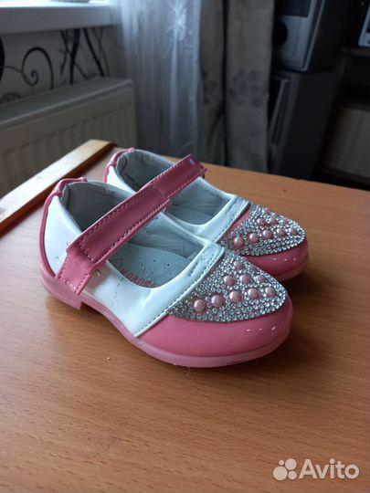 Туфли, сандали, сапоги резиновые для девочки