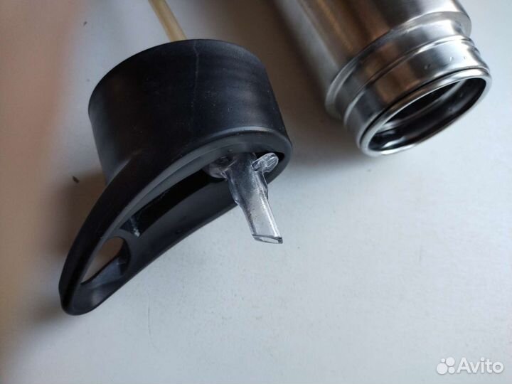 Спортивная бутылка для воды металлическая