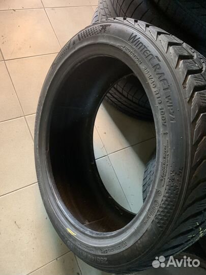 Kumho WinterCraft WP71 255/40 R19