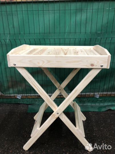 Сервировочный столик