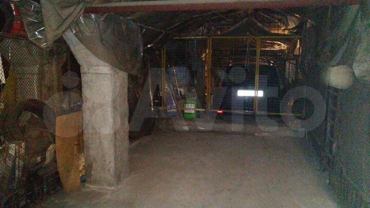 Машиноместо, 14 м²