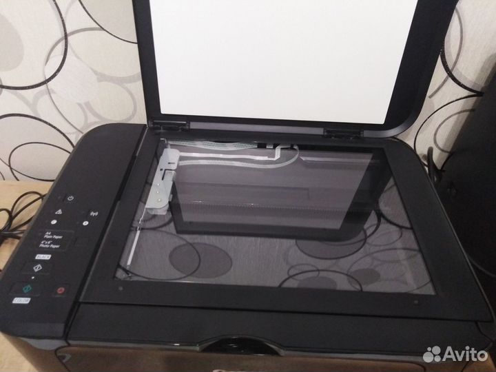 Цветной струйный принтер б/у. мфу Canon MG 3640 Bl