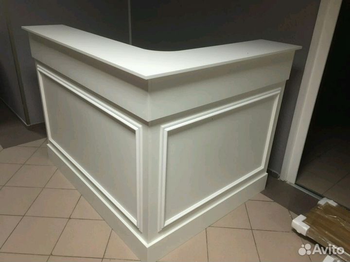 Ресепшн-Стойка администратора