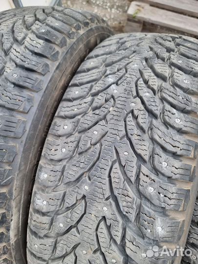 Nokian Tyres Hakkapeliitta 9 SUV 235/65 R18