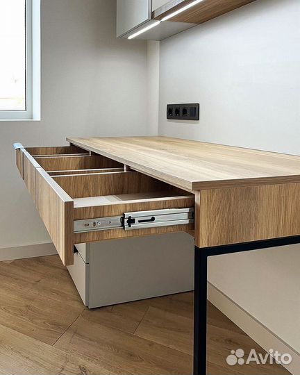 Угловой шкаф