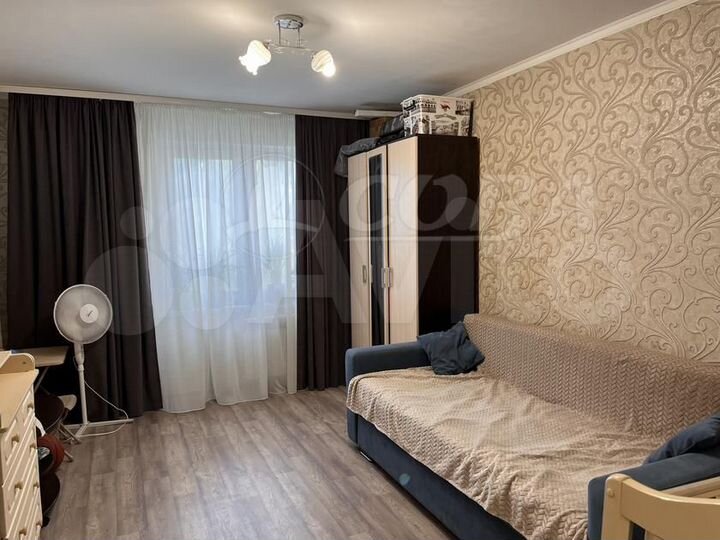 2-к. квартира, 54 м², 4/10 эт.