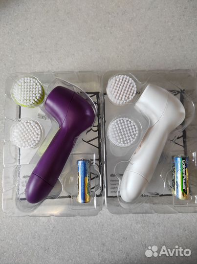 Щетка для очищения кожи лица