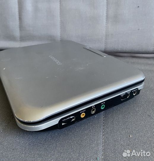 Портативный DVD-плеер Rolsen RPD-7D05G