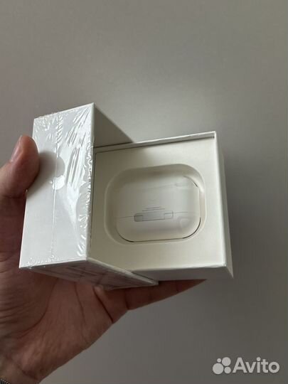 Наушники AirPods Pro