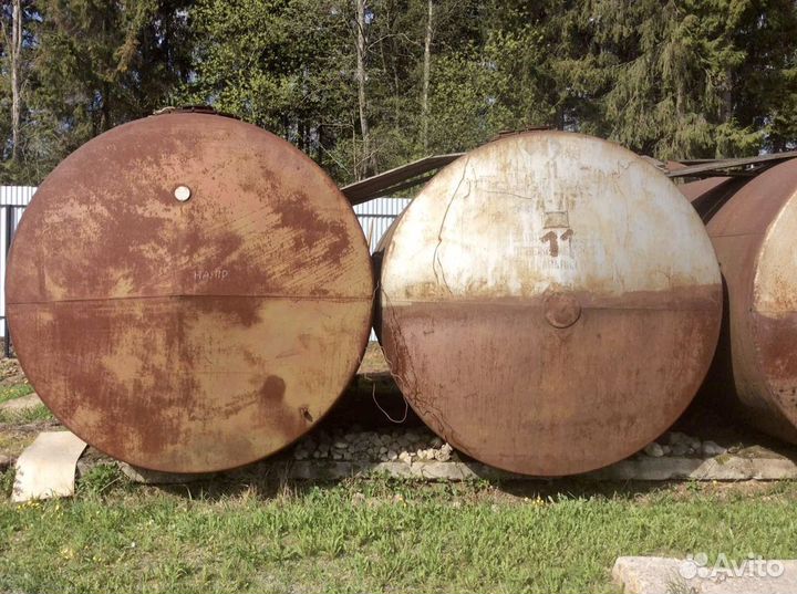 Цистерны емкости бочки