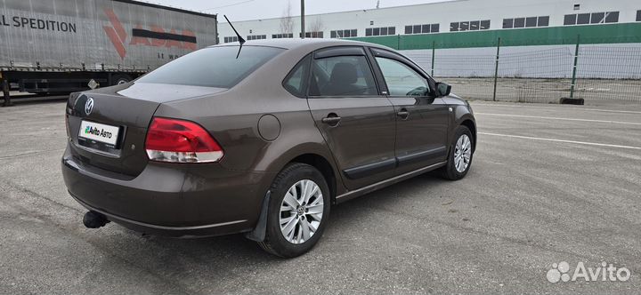 Volkswagen Polo 1.6 AT, 2015, 148 200 км